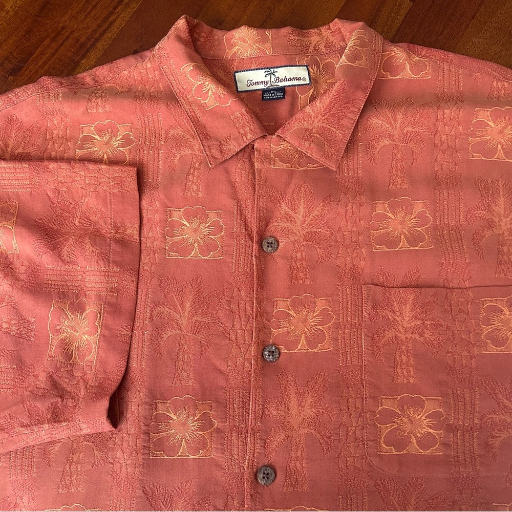 Tommy Bahama Orange 100% Silk‎ Hawaiian Floral Short Sleeve Button Up Shirt